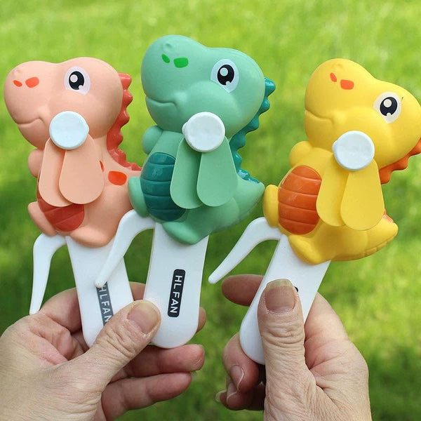 CTG Summer Zone Hand Crank Fan - Dinosaur