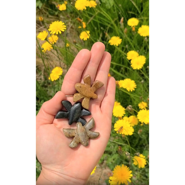 Studiostone Creative Soapstone Bee Buzz Carve & Play Game Kit