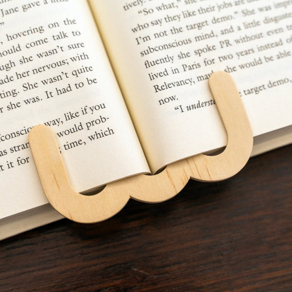 Kikkerland Wood Page Holder