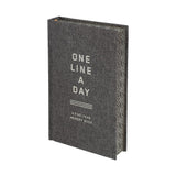 Chronicle Books One Line a Day: A Five-Year Memory Book, Charcoal Canvas