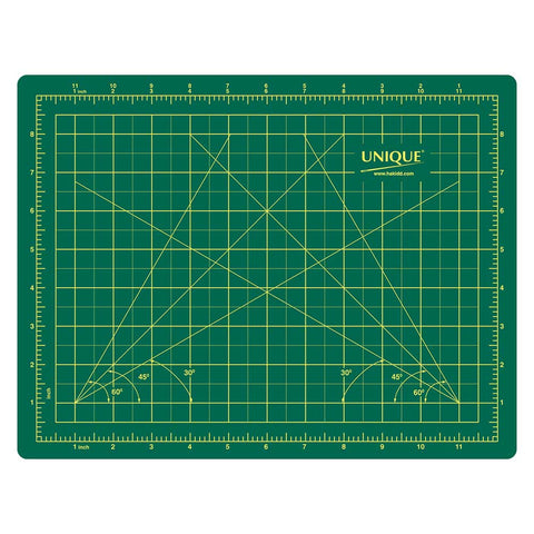 Unique Cutting Mat - 9" x 12"