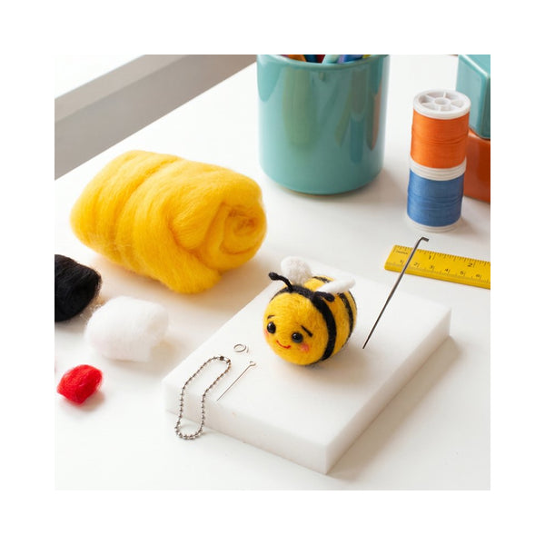 Kikkerland Felting Kit - Bumble Bee
