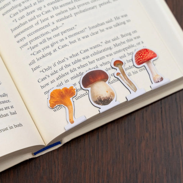Kikkerland Magnetic Bookmarks 4pk Mushrooms