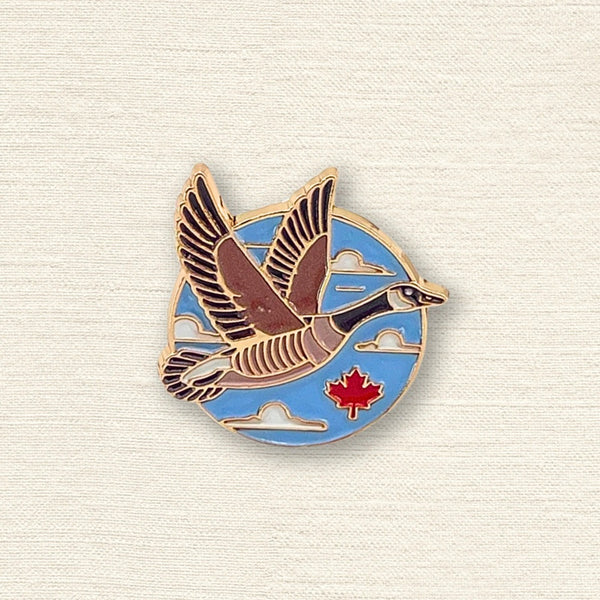 Northern Icons Canada Enamel Pin – Canada Goose In Flight Souvenir Gift